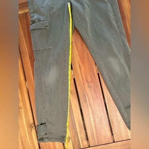 J. Jill Olive Cargo Pants - Picture 2 of 5